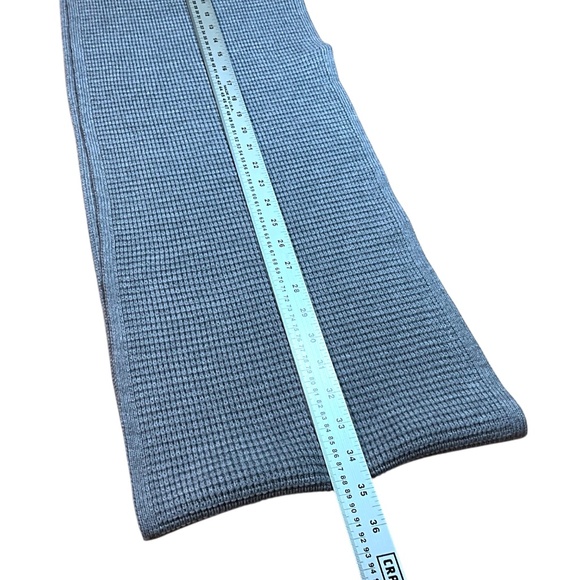 BANANA REPUBLIC 100% Extra Fine Merino Wool Washable Stretchy Scarf 70” Length - Picture 4 of 6